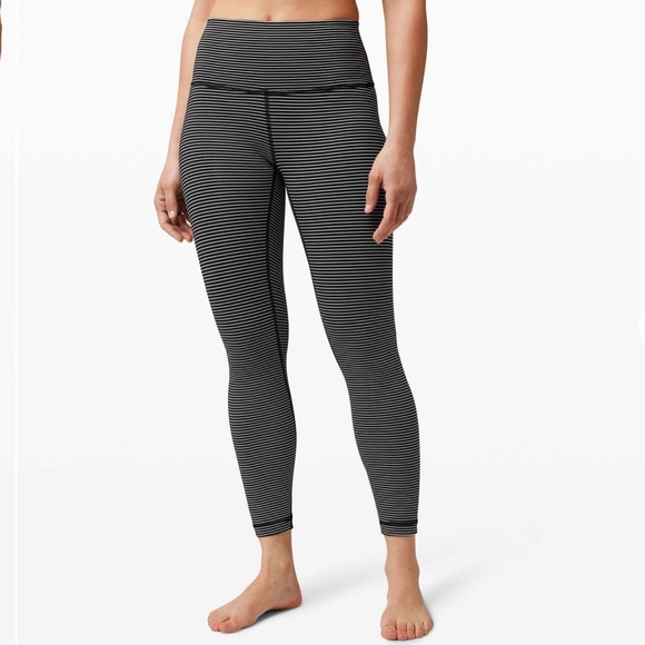 Lululemon 🍋 wunder under 25 - Picture 2 of 8